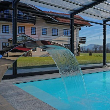 Alluring Holiday Home In Ubersee With Whirlpool ภายนอก รูปภาพ
