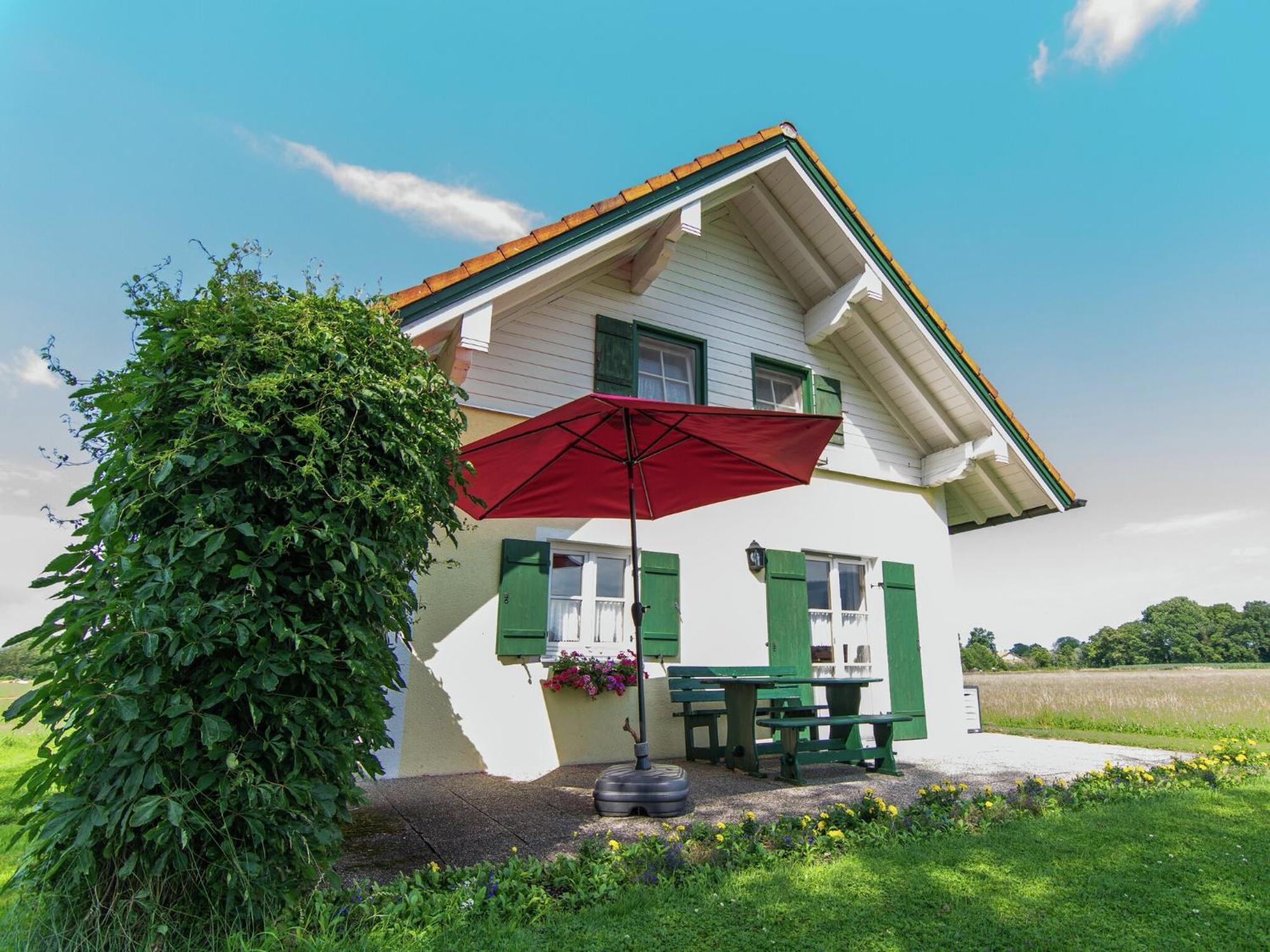 Alluring Holiday Home In Ubersee With Whirlpool ภายนอก รูปภาพ
