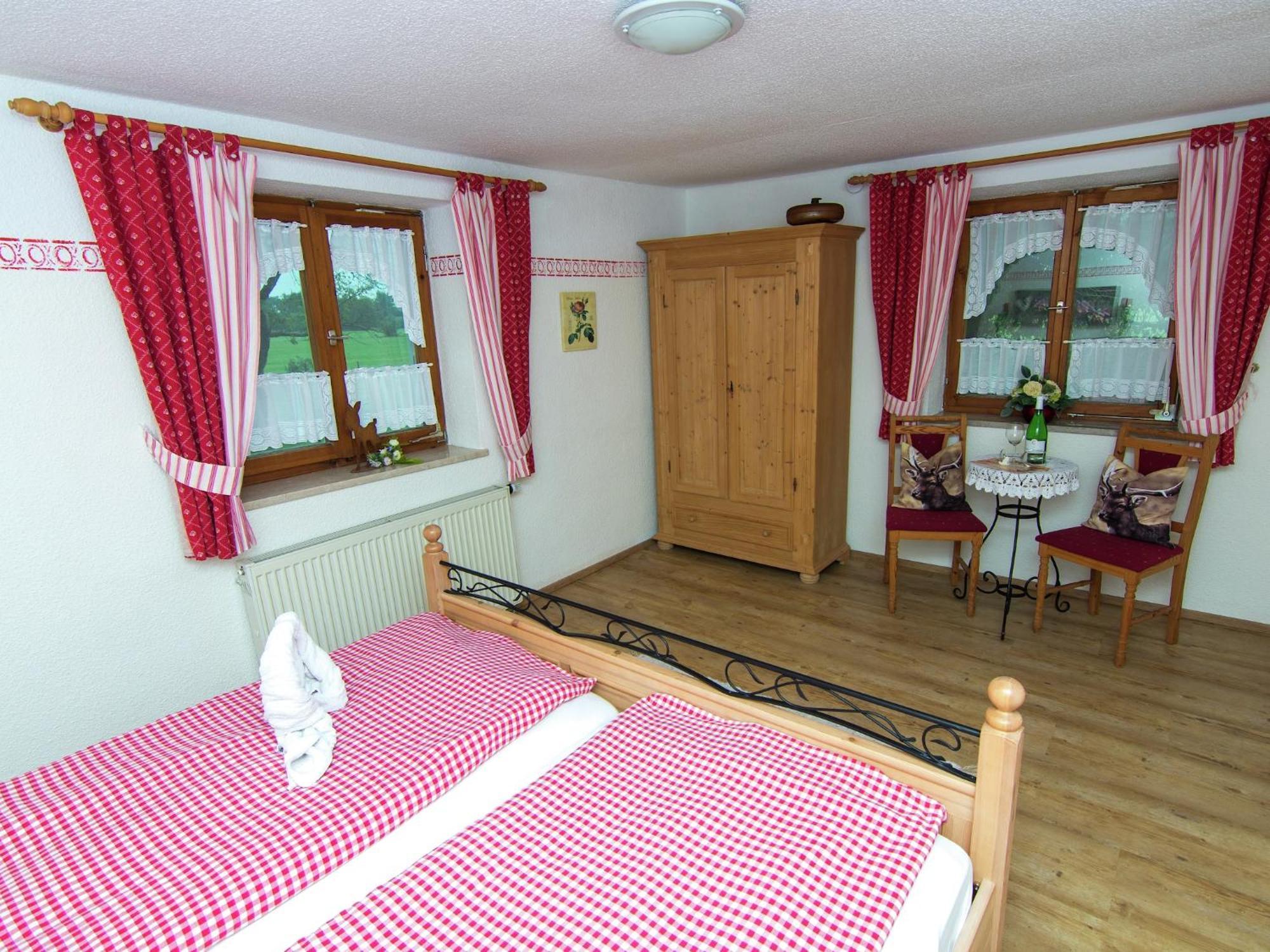 Alluring Holiday Home In Ubersee With Whirlpool ภายนอก รูปภาพ