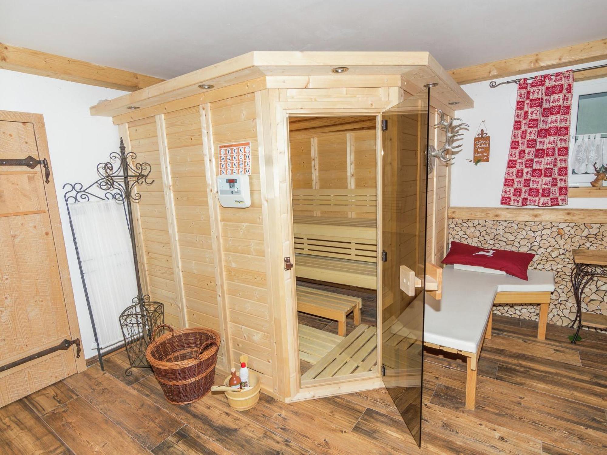 Alluring Holiday Home In Ubersee With Whirlpool ภายนอก รูปภาพ