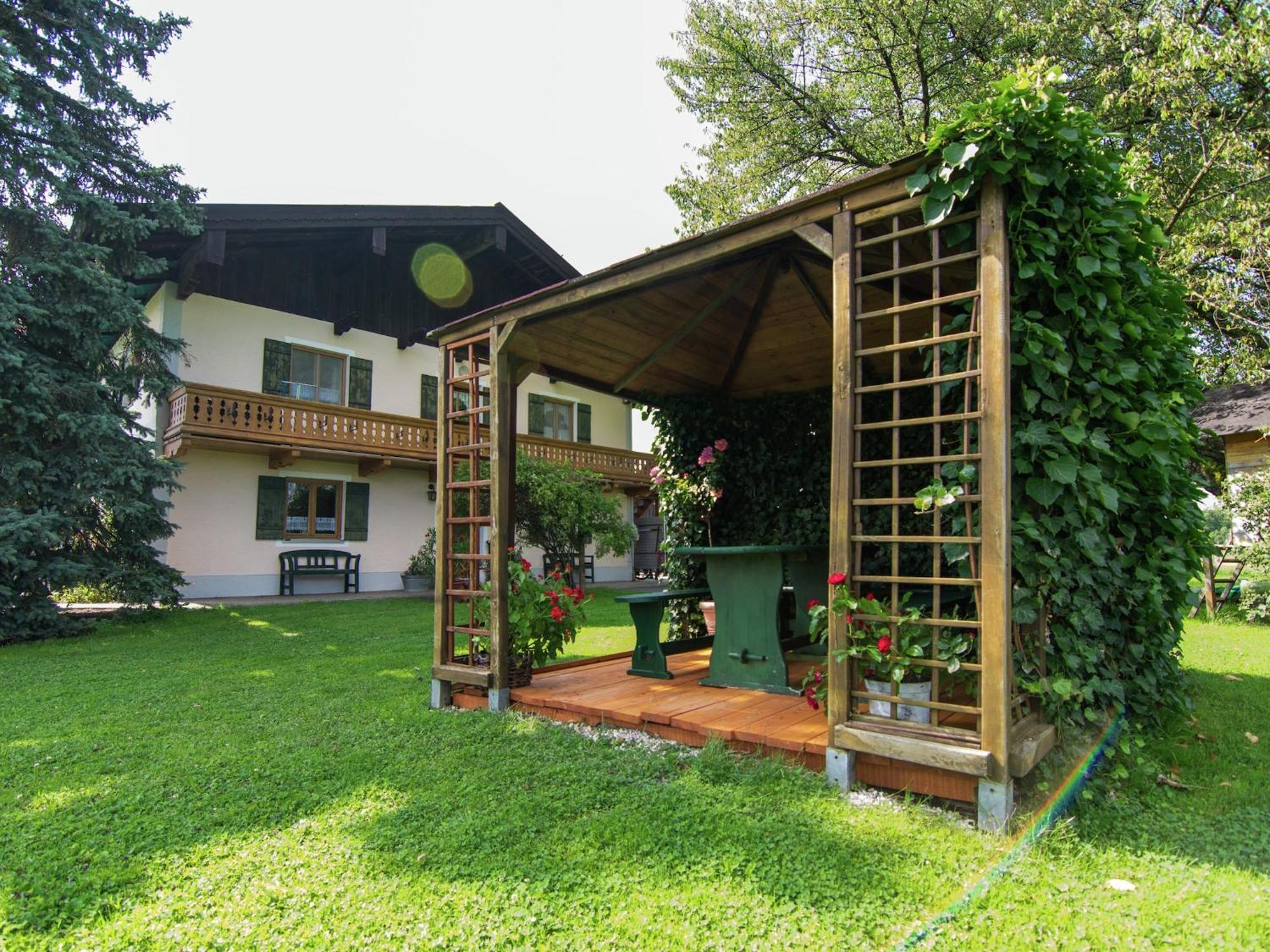 Alluring Holiday Home In Ubersee With Whirlpool ภายนอก รูปภาพ