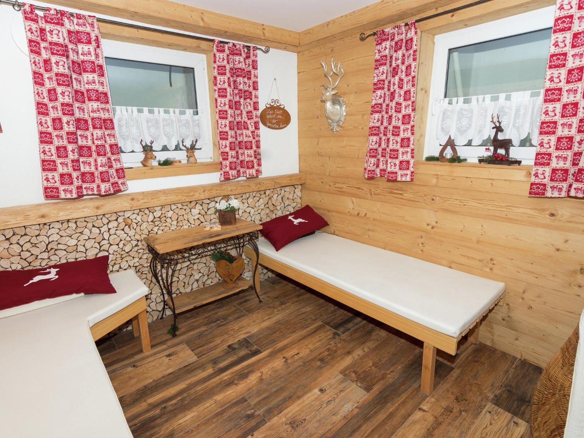Alluring Holiday Home In Ubersee With Whirlpool ภายนอก รูปภาพ