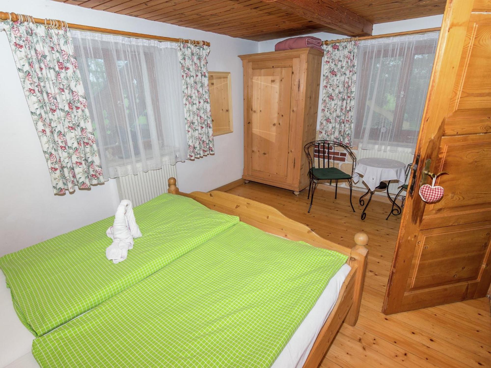 Alluring Holiday Home In Ubersee With Whirlpool ภายนอก รูปภาพ